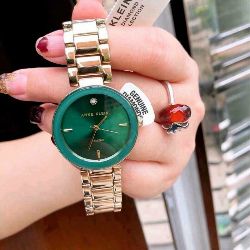 Часы Anne Klein с бриллиантом