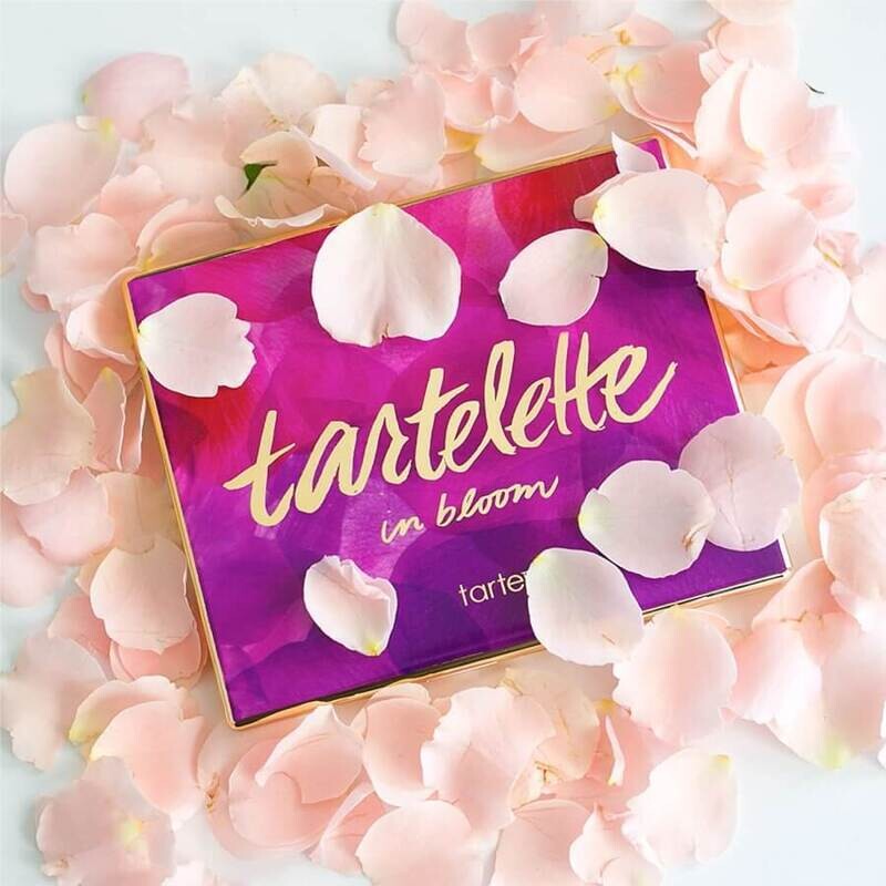 Палетка теней для век Tarte Tartelette In Bloom