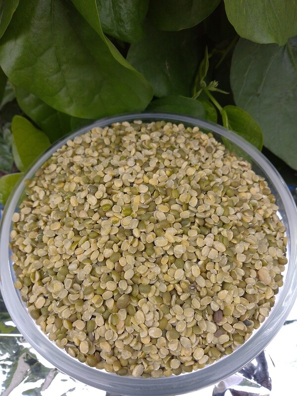 Green gram dal with husk ( ಸಿಪ್ಪೆ ಸಹಿತ ಹೆಸರುಬೇಳೆ)