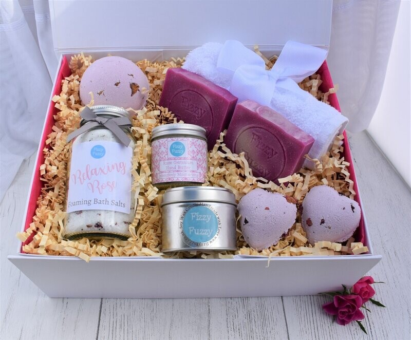 Relaxing Rose Deluxe Gift Set