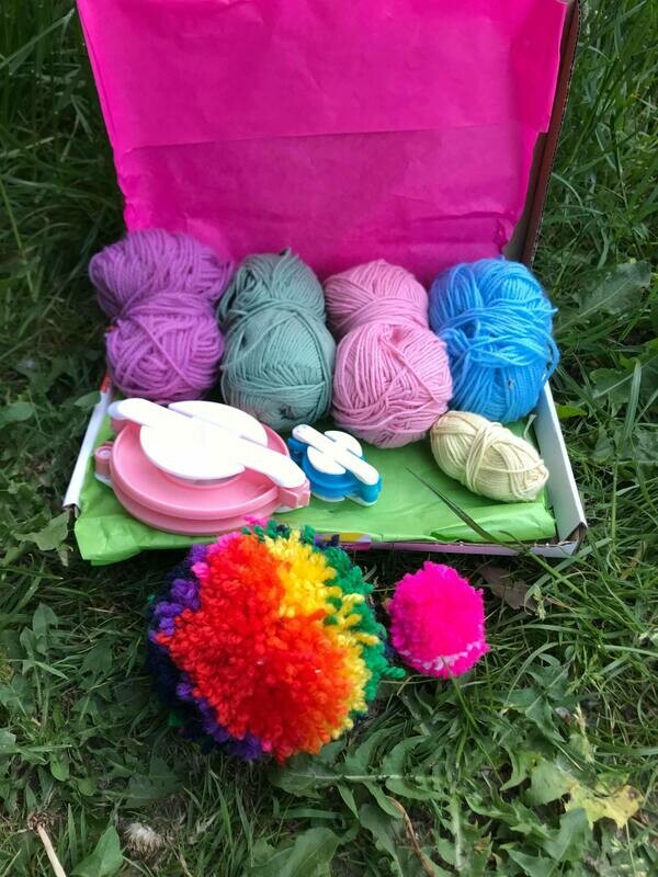 Pom Pom Making Kit