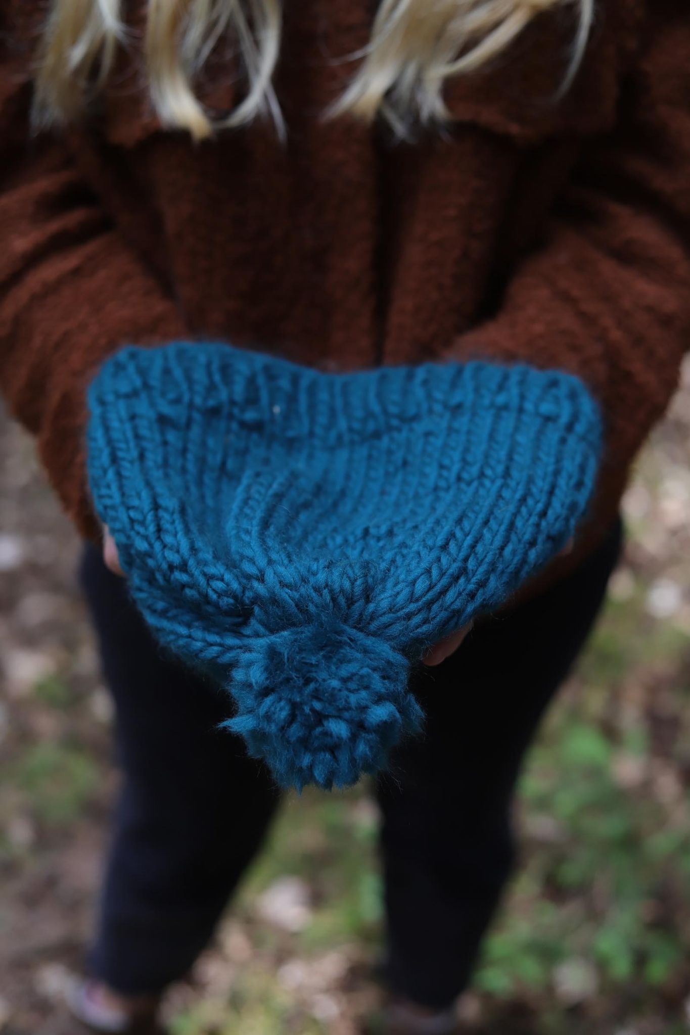 Learn how to knit a chunky knit hat at Deans of Huntly