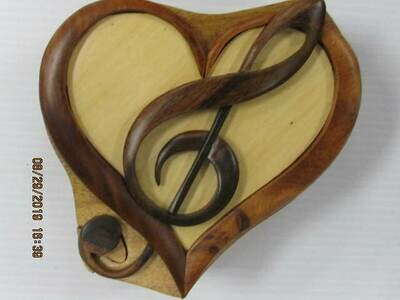 PUZZLE , NICE WOODEN INTARSIA MUSICAL BOX