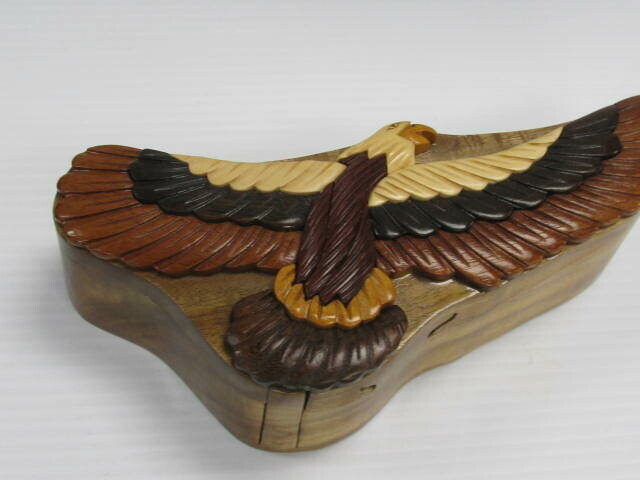HANDCRAFTED PUZZLE FLYING EAGLE BOX