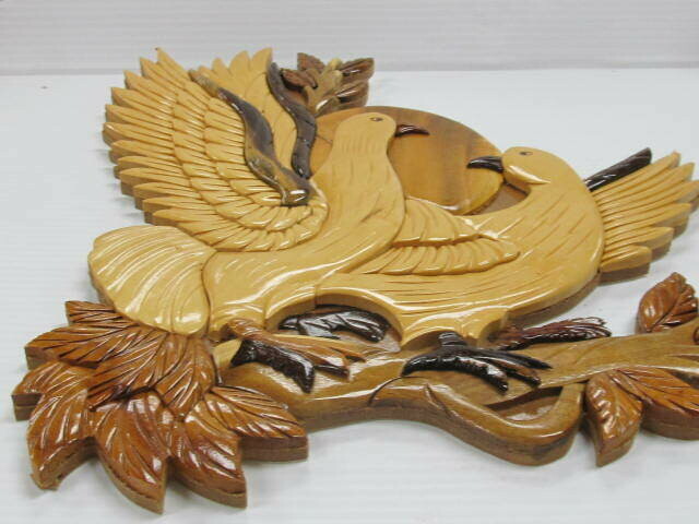 INTARSIA HAPPY COUPLE DOVES WALL PLAQUE