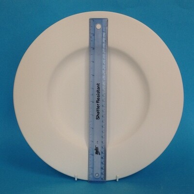 Plate - wide rimmed 33cm
