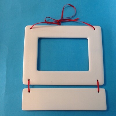Picture Frame - caption bar under with ribbon