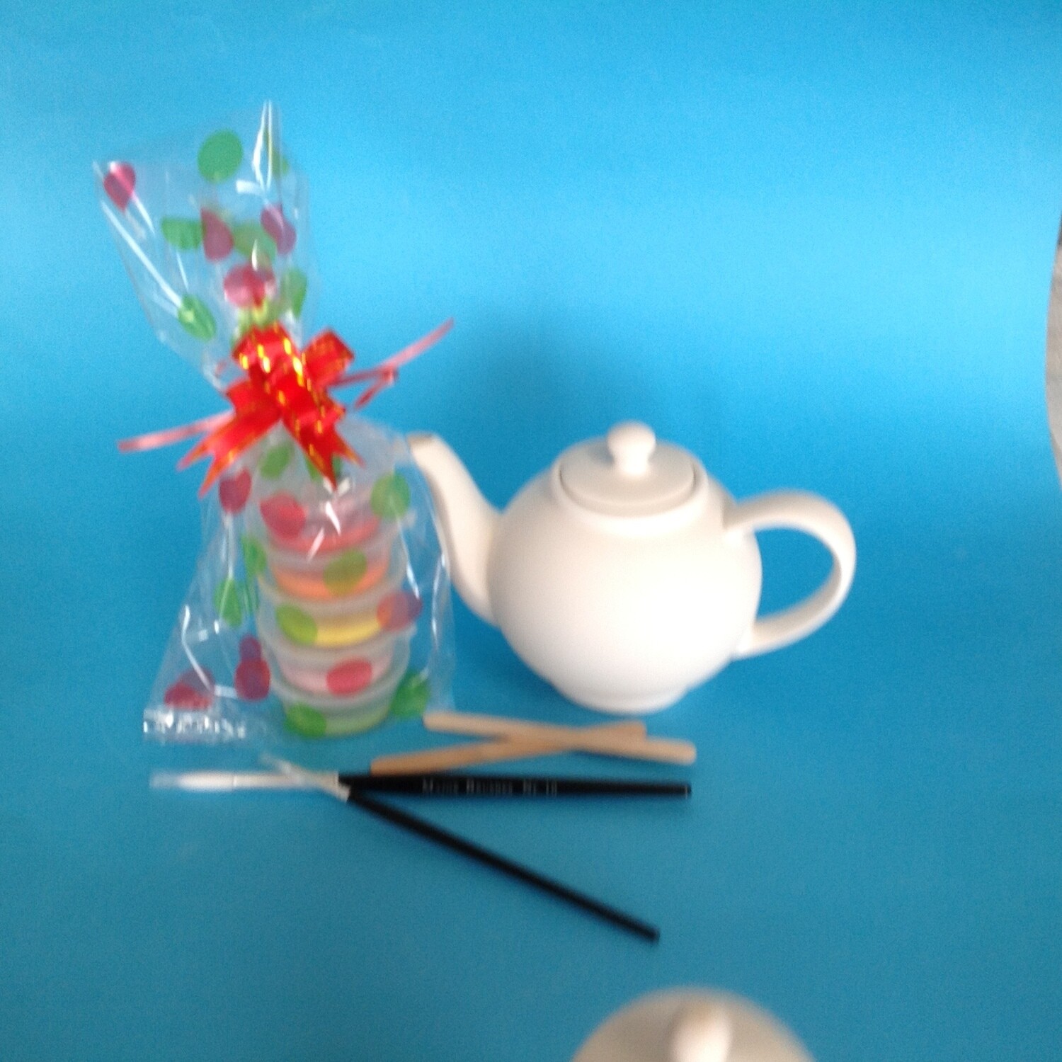 Teapot, small with glazes and brushes