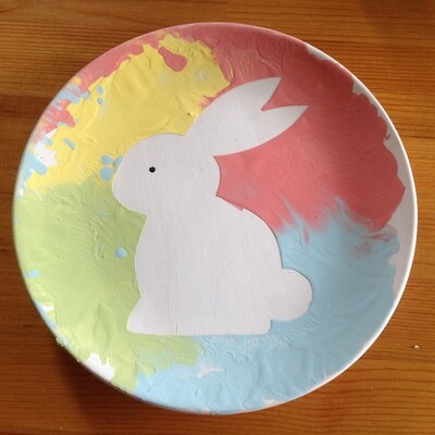 Easter plate using template