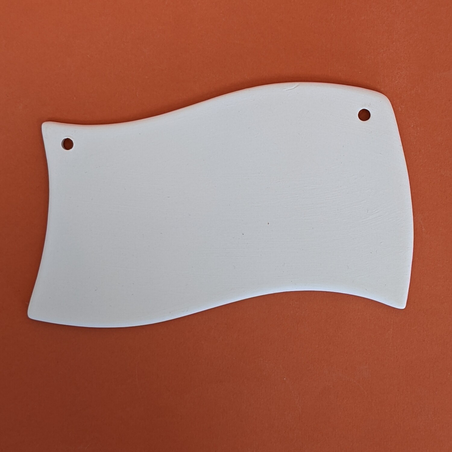 Plaque - hanging, wavy edge