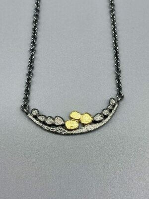 Curved Bar Necklace