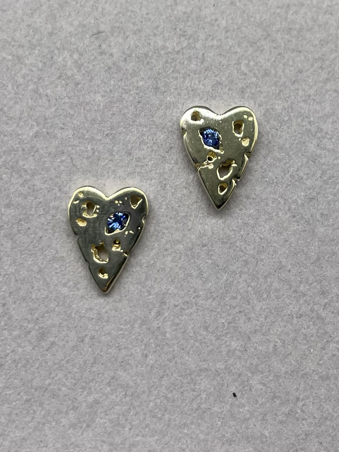 14k Blue Sapphire Heart Post Earrings