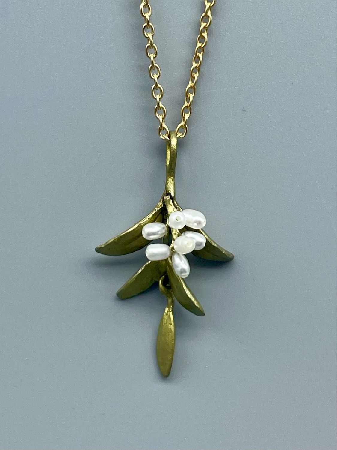 Flowering Myrtle Pendant Necklace