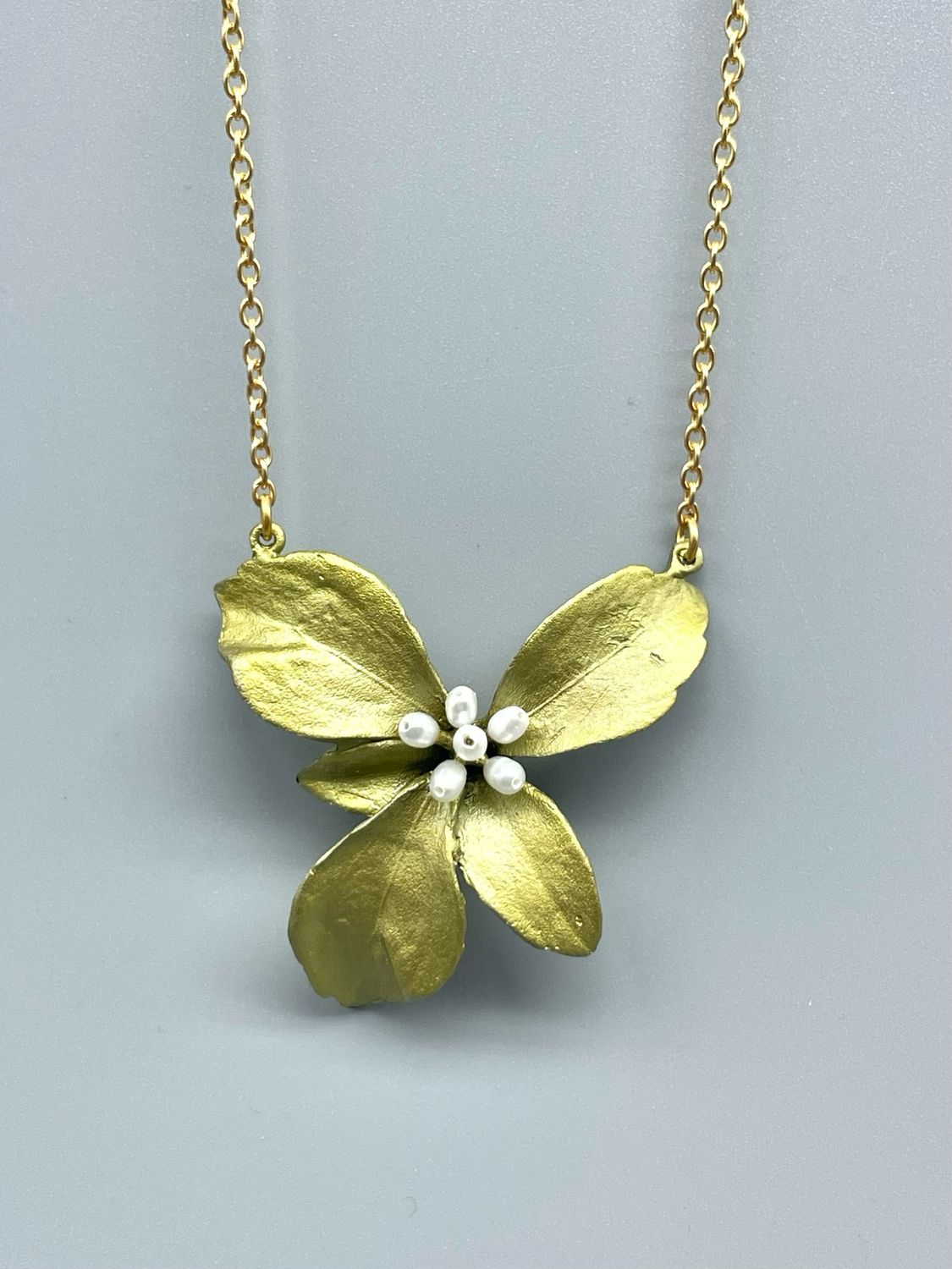 9517BZ Pachysandra Adj Pendant Necklace 17-19" - Michael Michaud, Bellmore nY