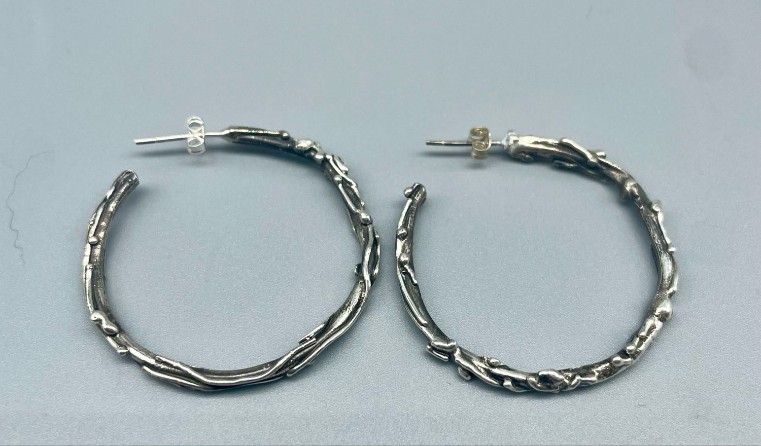 Reticulated Hoops