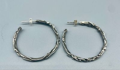 Reticulated Hoops