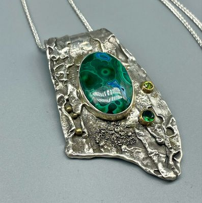 Lg Peruvian Pendant w/Green CZ & Peridot