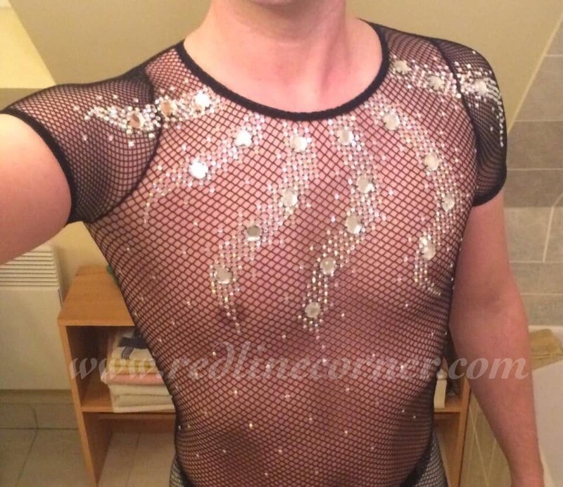 Body Rete Fishnet UOMO decorato con Pietre e Strass Swa (REDLINE)   -   Prodotto su ordine, x info contattaci:
info@purplerainpro.eu