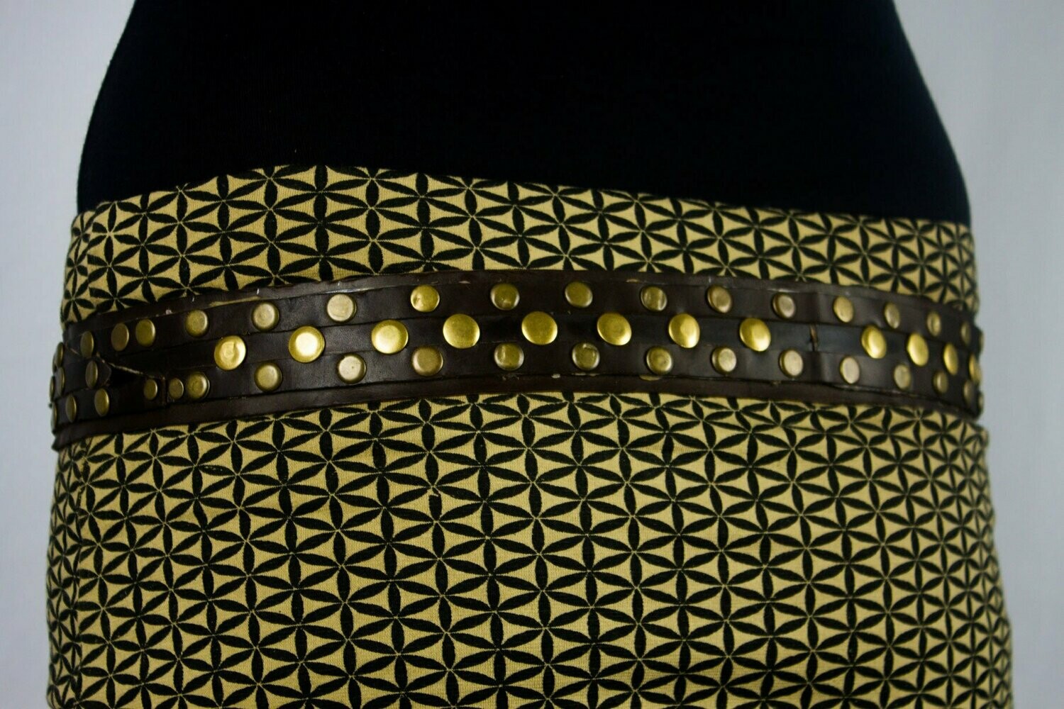 CINTURÓN DE CUERO ARTESANAL