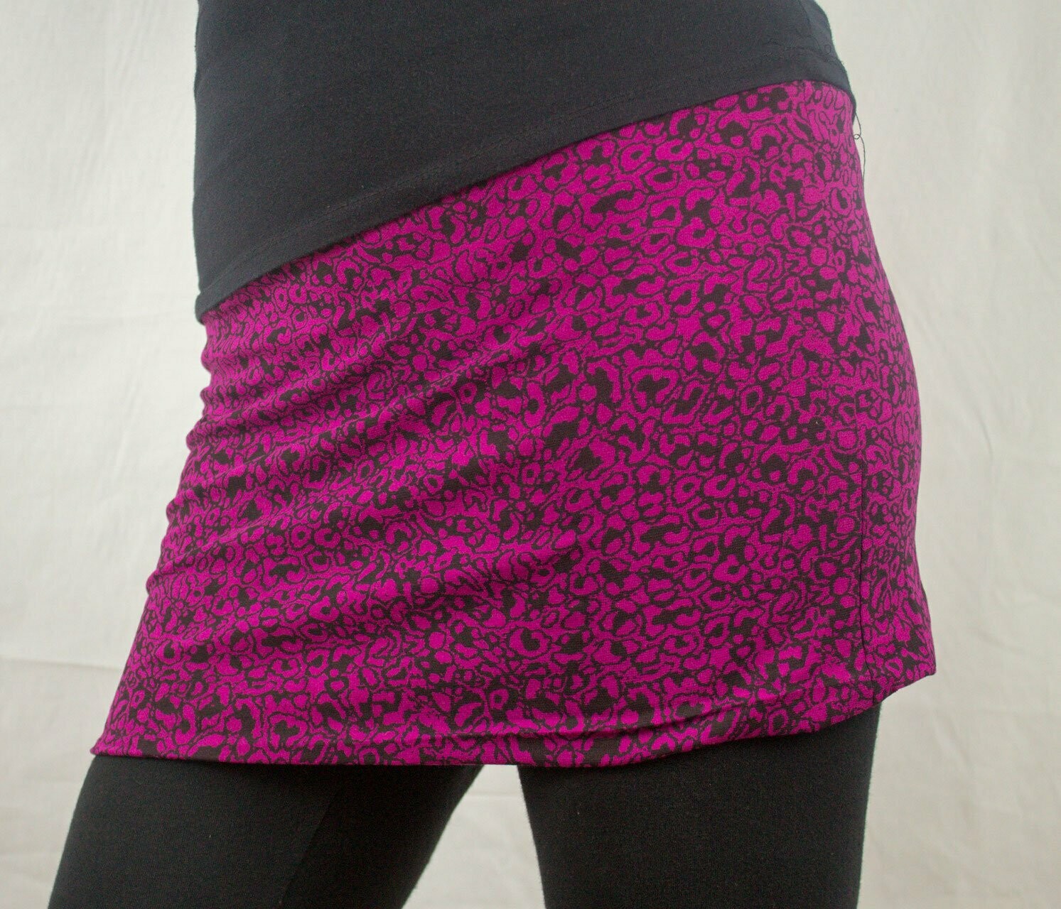 FALDA MINIBEAST FUCSIA