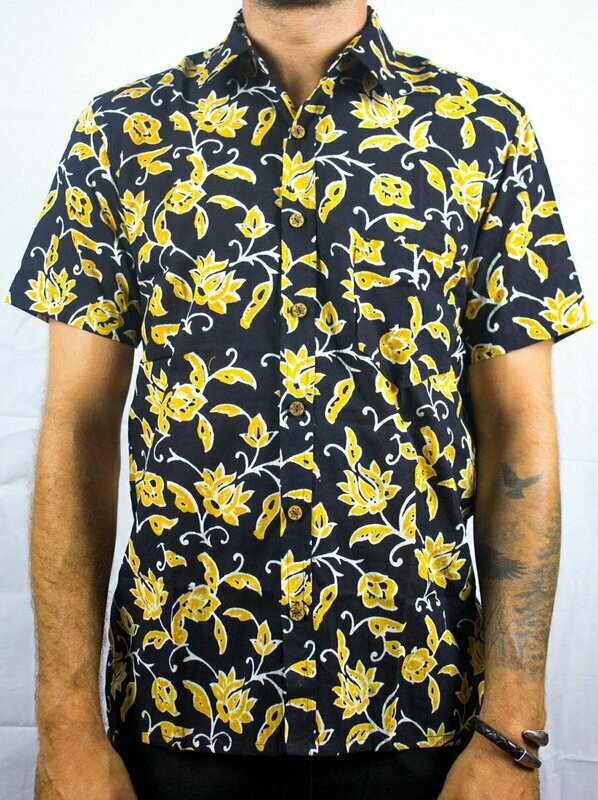 CAMISA DE MANGA CORTA FLORES