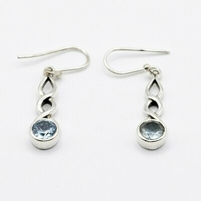 PENDIENTES DHATRI AGUAMARINA