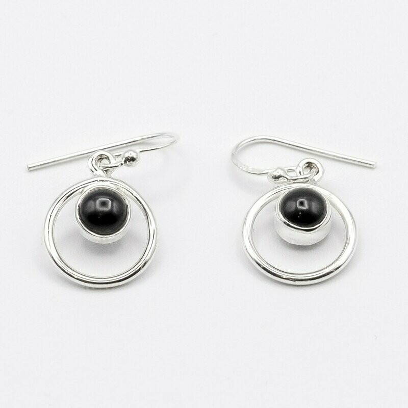 PENDIENTES KURMA ÓNIX NEGRO