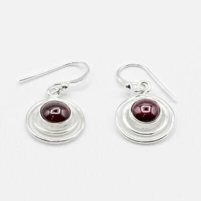 PENDIENTES DEVAKI GRANATE