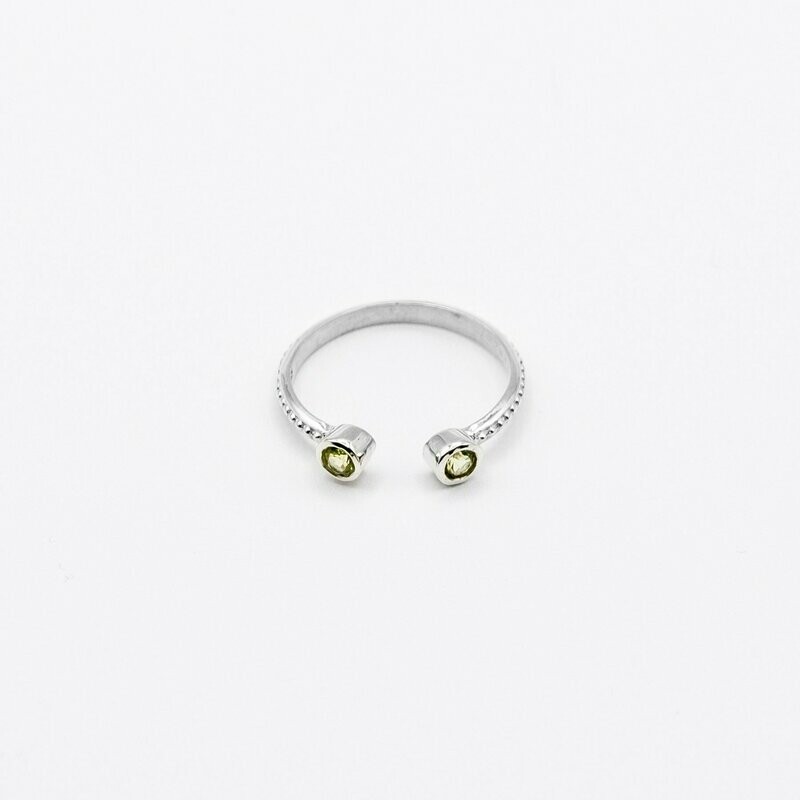 ANILLO INDRAJIT PERIDOTO