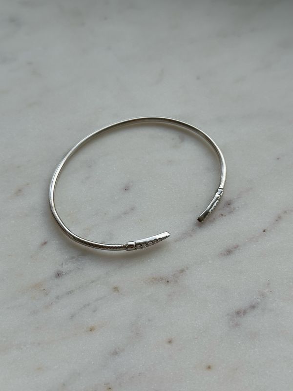 SPIKE BRACELET