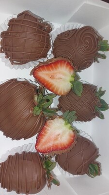 Strawberries Dipped in Chocolate 