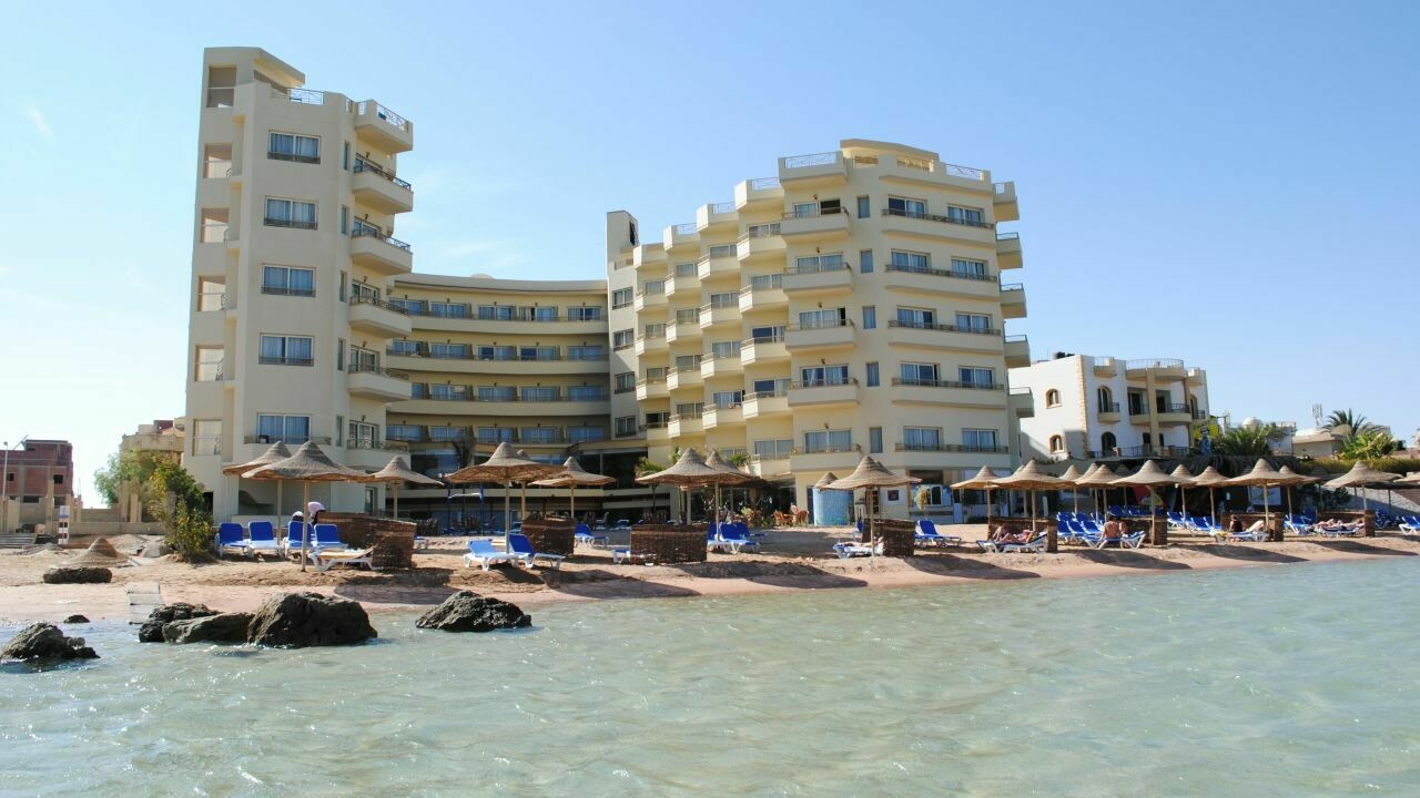 Magic Beach ****
