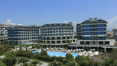 Commodore Elite Suites &amp; Spa - Adults only *****