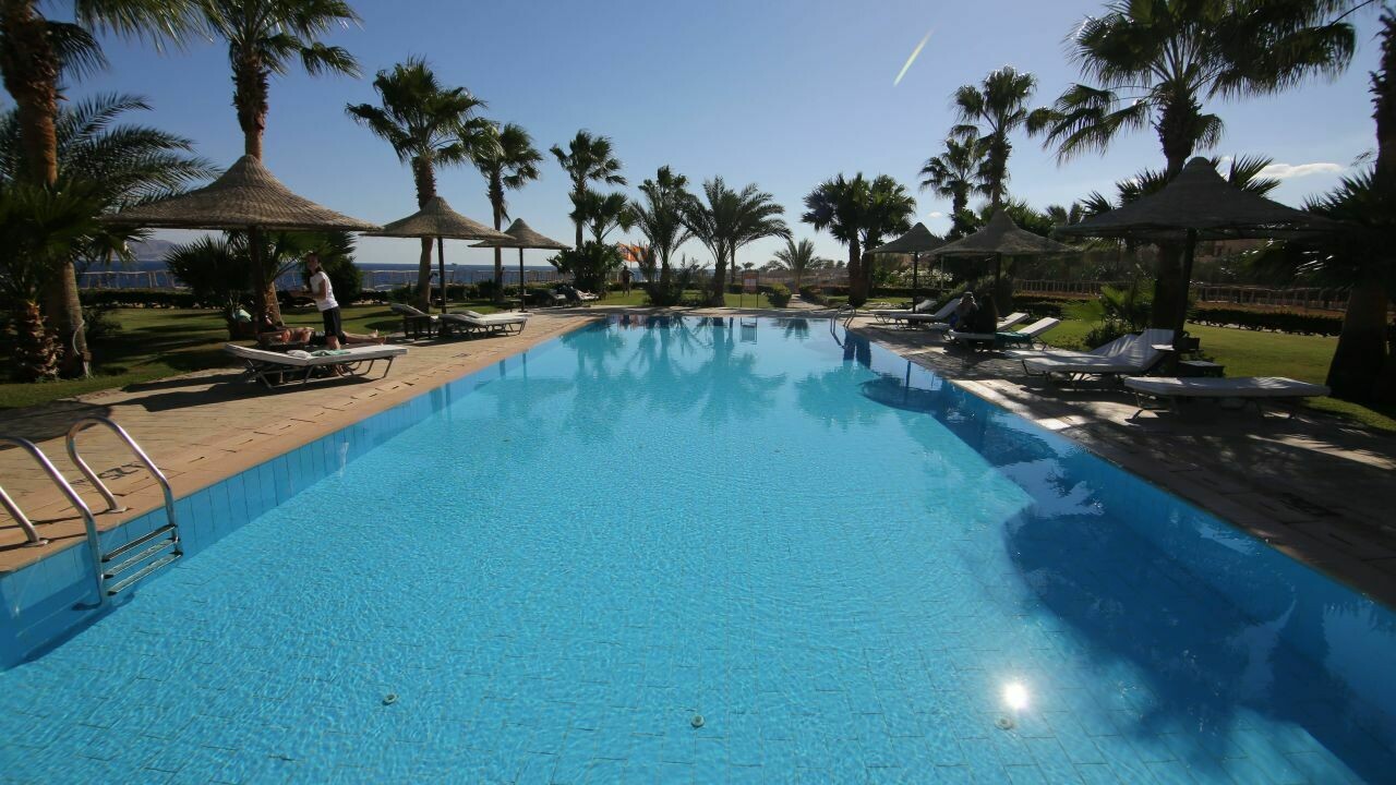 Tamra Beach Resort ****