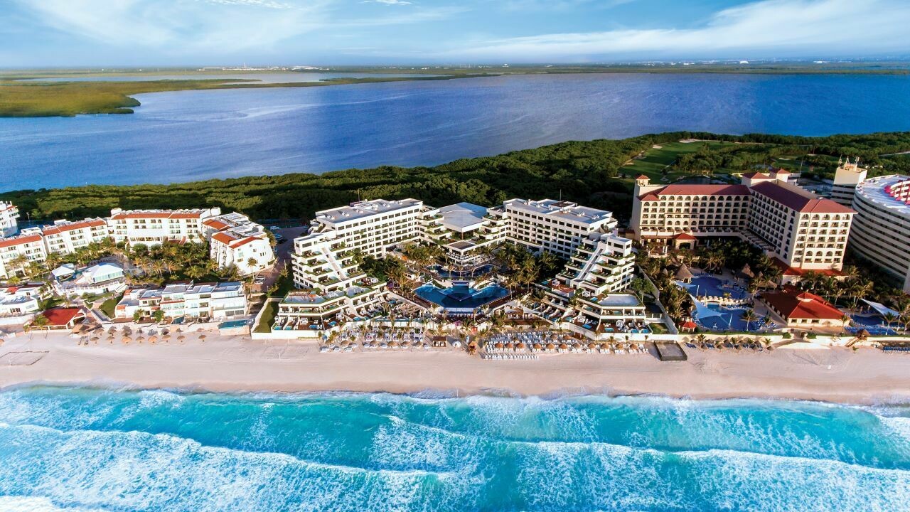 Now Emerald Cancun Resort &amp; Spa *****