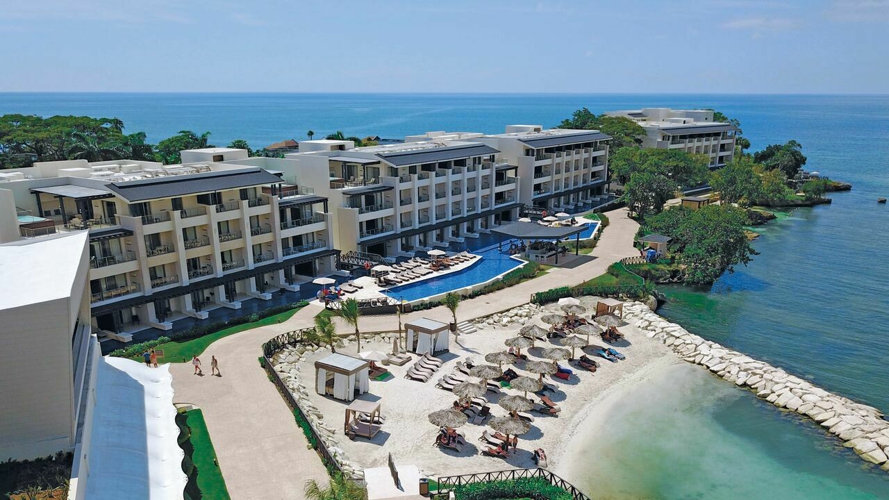 Hideaway at Royalton Negril ****