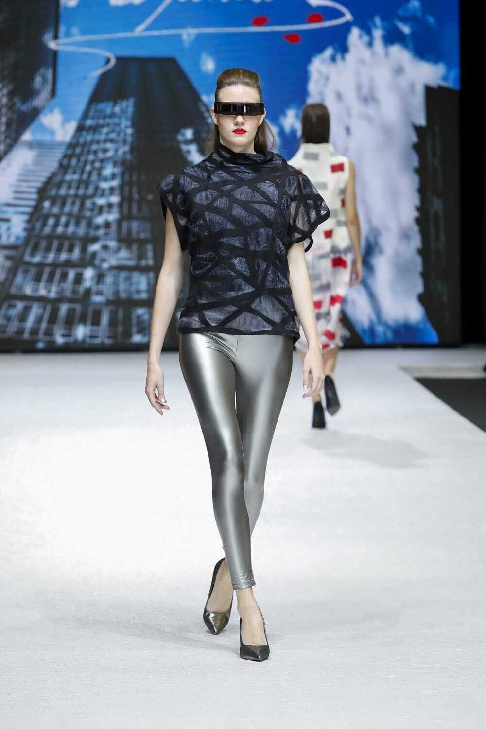 Handmade blouse in a combination of silk and merino wool