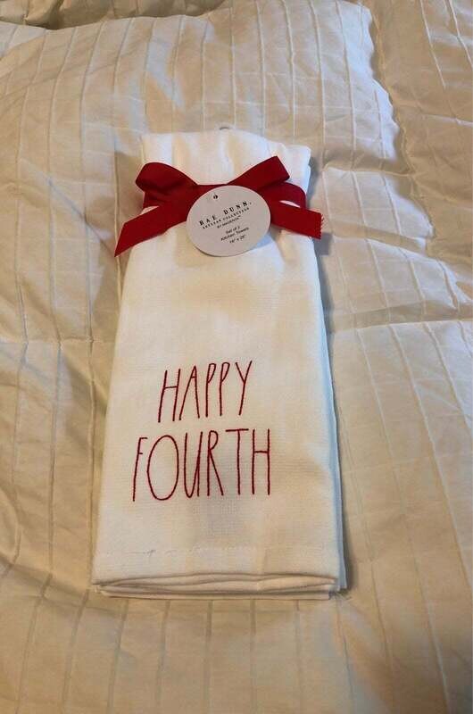 Rae Dunn Set of 2 Kitchen Towels