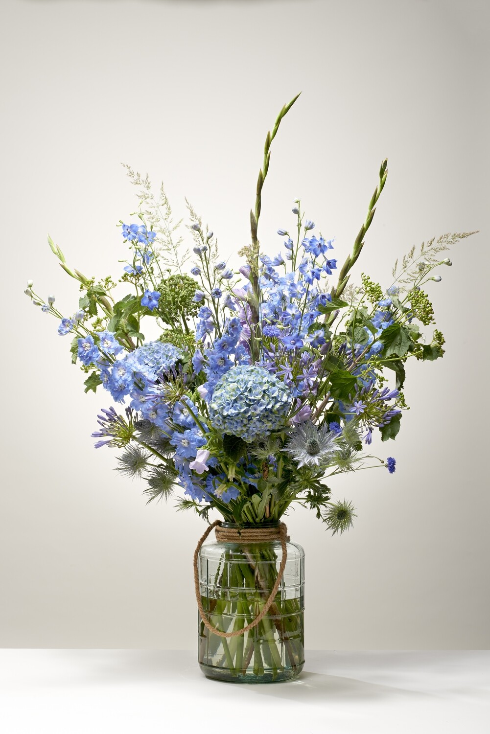 Vaasarrangement Nevel