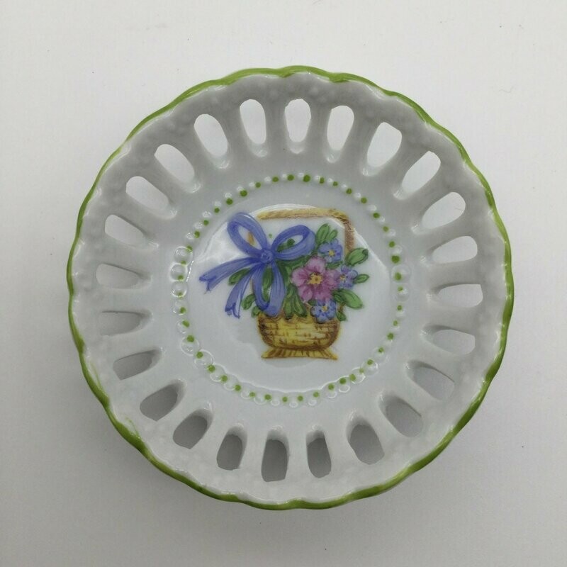 Nantucket Basket Round Dish