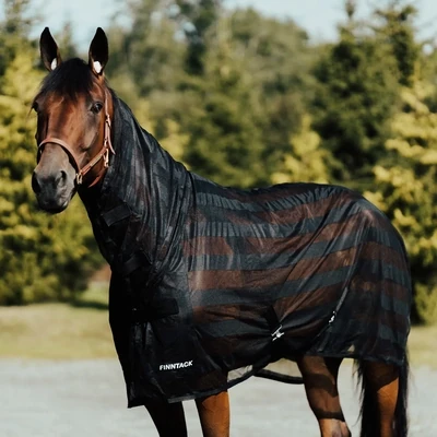 Finntack Mesh Fliegendecke mit Halsteil Finntack Mesh Fliegendecke mit Halsteil