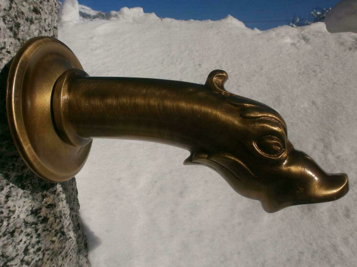 Grand bec verseur pour fontaine