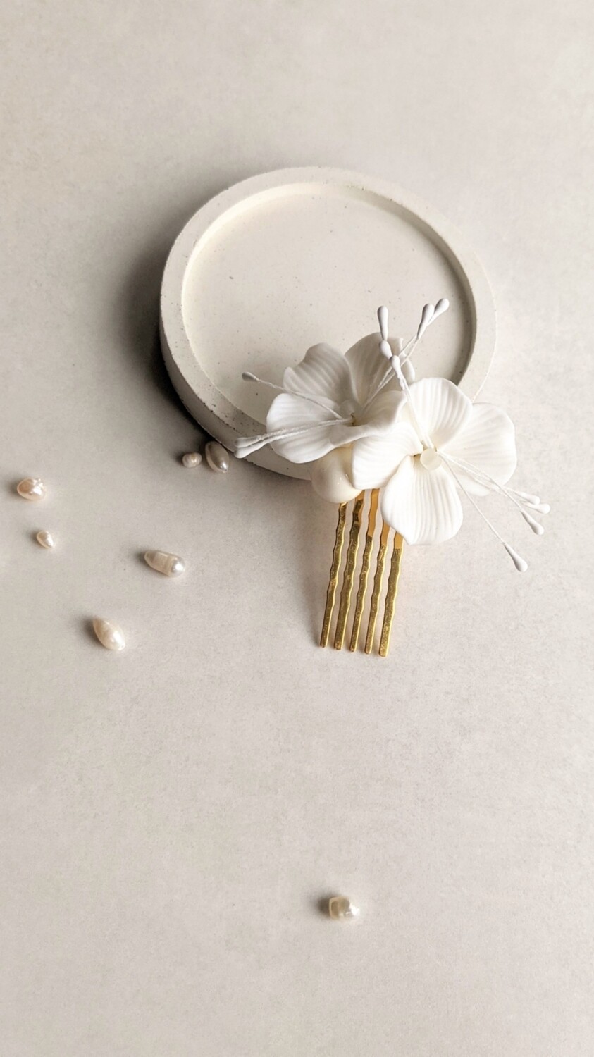 Porcelain Flowers Hair Comb