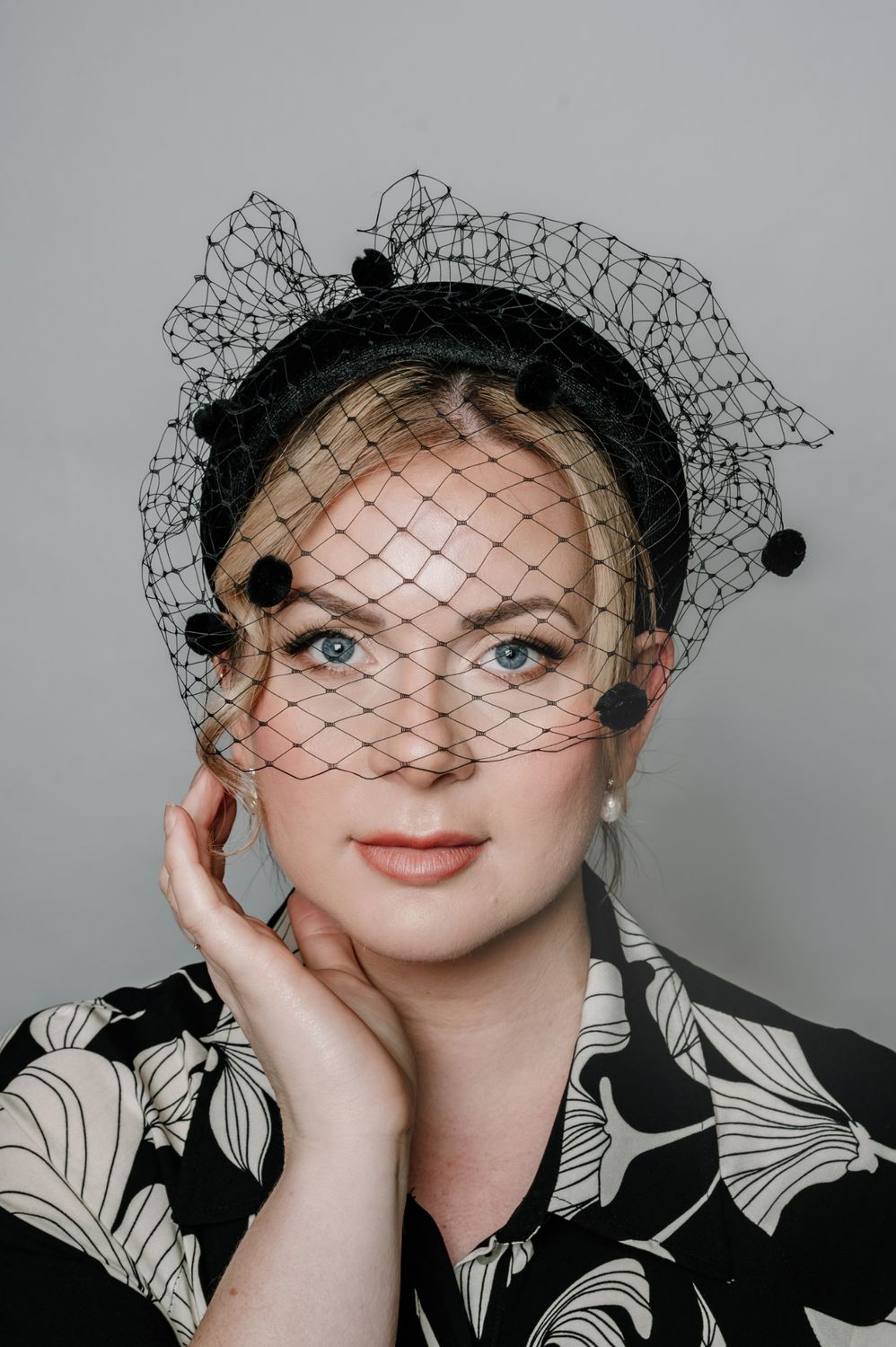  Velvety Halo Headbands With Veiling
