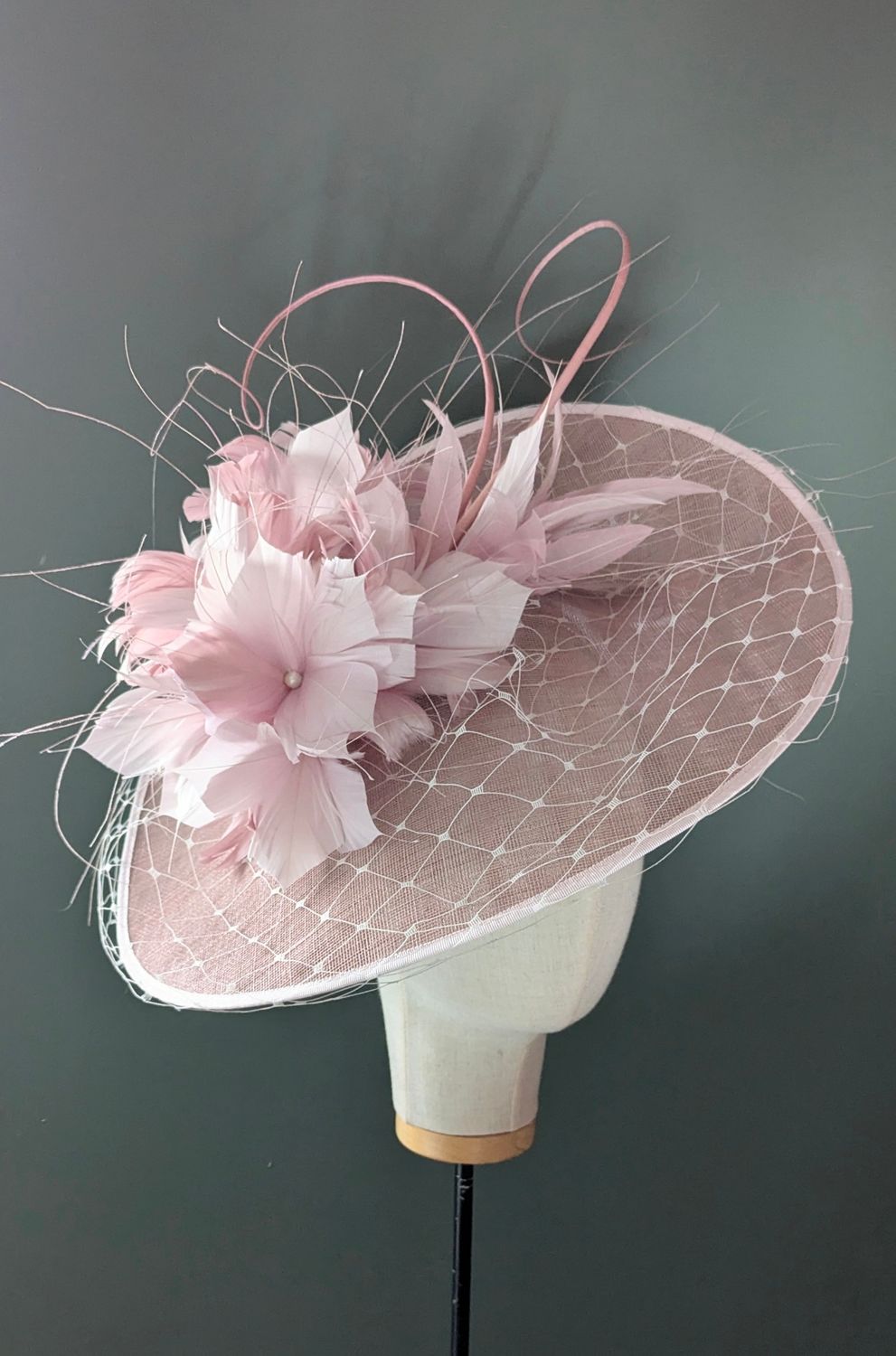 Bespoke 18" Saucer, all colours available.