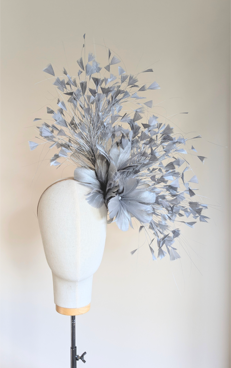 Statement Soft Metallic Silver Fascinator Mother Of The Bride/Groom/Ascot