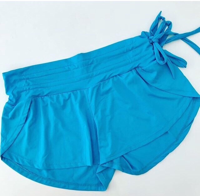 Shorts de praia. Malha .