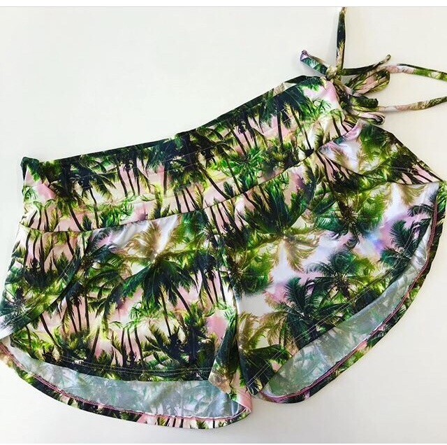 Shorts de praia. Malha .