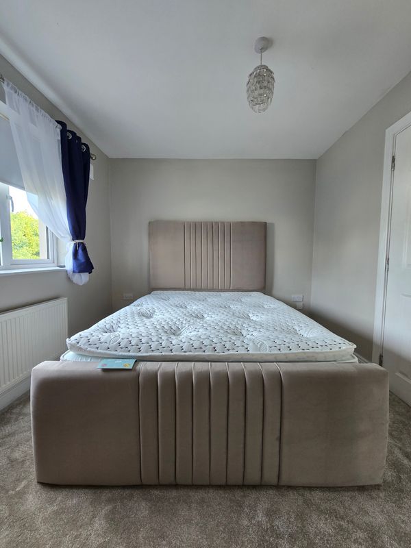 Sal bed frame
