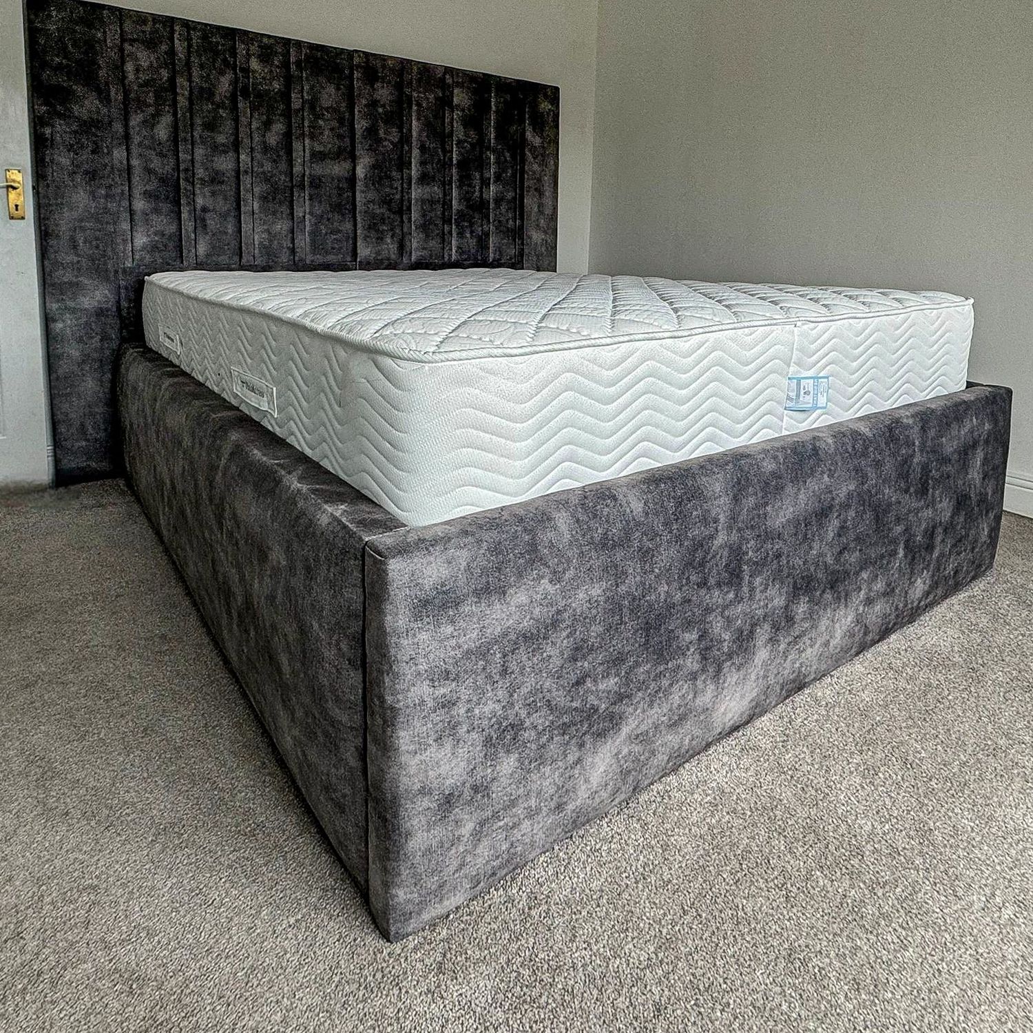 Santorini bed frame (with 5ft high headboard)